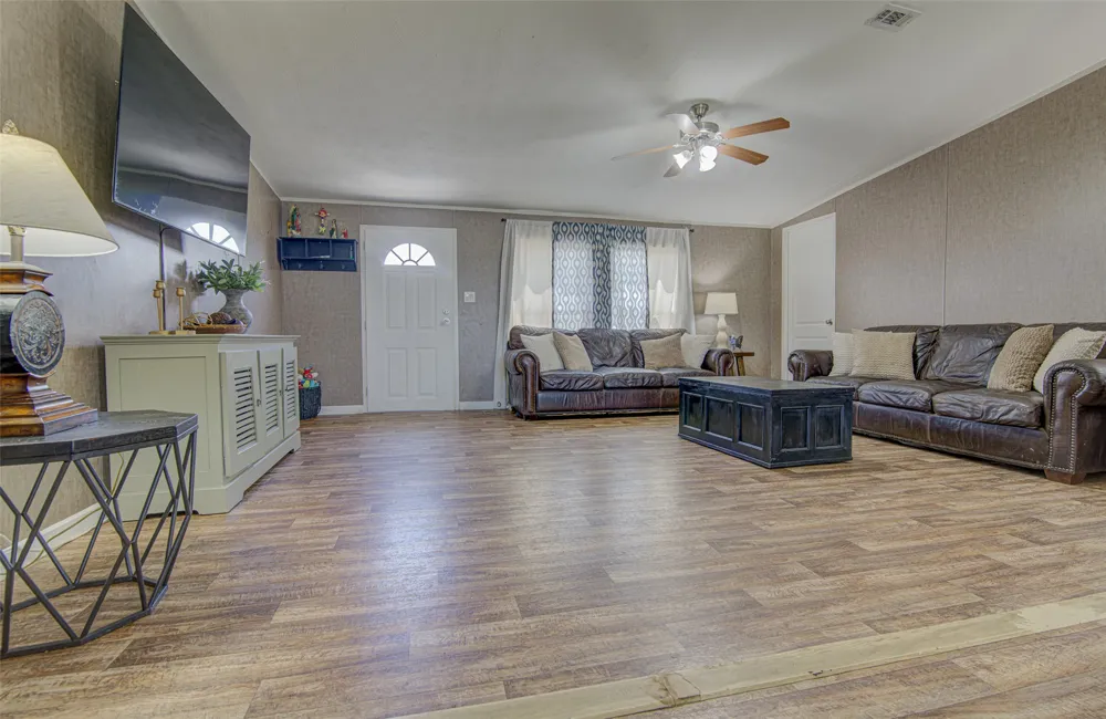 445 Rancho Linda Dr. Lockhart, TX 78644