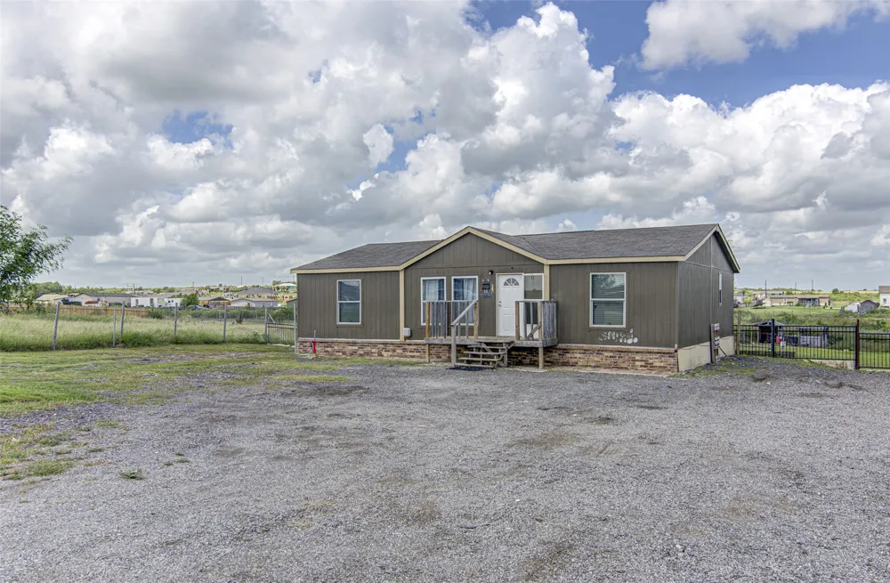 445 Rancho Linda Dr. Lockhart, TX 78644