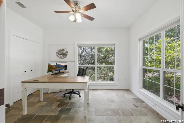 9846 Cash Mountain Rd Helotes, TX 78023