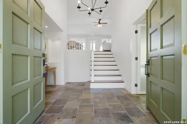 9846 Cash Mountain Rd Helotes, TX 78023