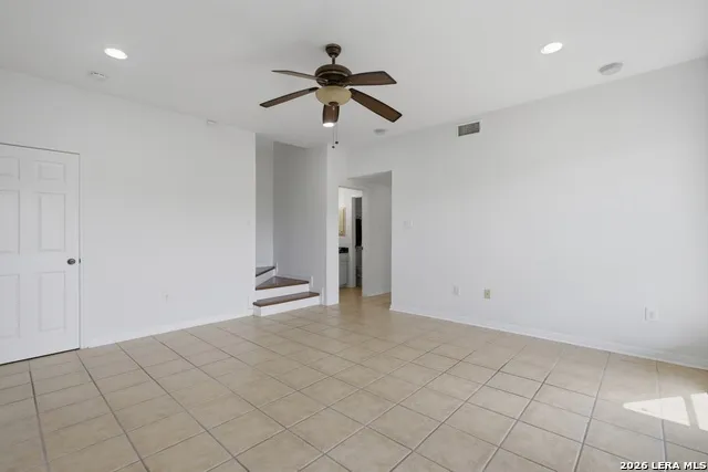 9846 Cash Mountain Rd Helotes, TX 78023