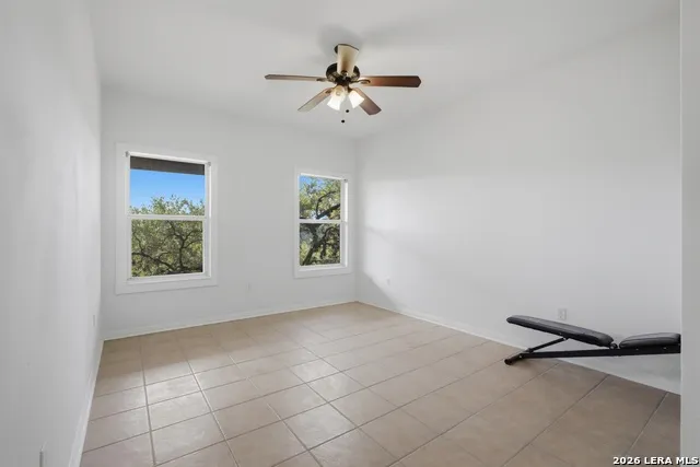 9846 Cash Mountain Rd Helotes, TX 78023