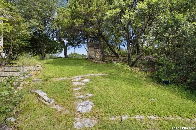 9846 Cash Mountain Rd Helotes, TX 78023