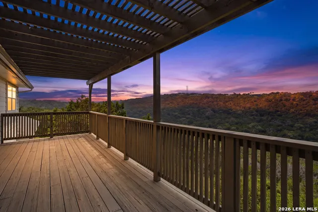 9846 Cash Mountain Rd Helotes, TX 78023