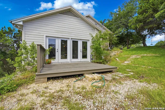 9846 Cash Mountain Rd Helotes, TX 78023