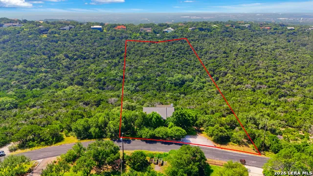 9846 Cash Mountain Rd Helotes, TX 78023