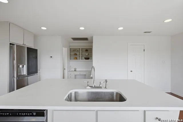 9846 Cash Mountain Rd Helotes, TX 78023