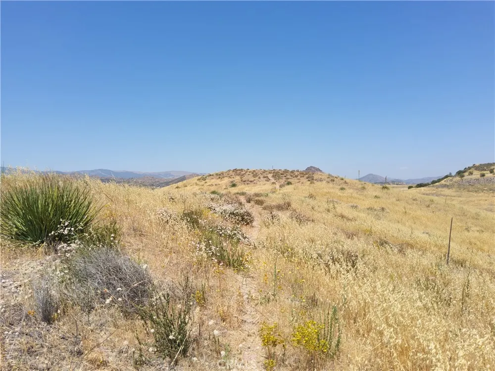 9 Agua Dulce, CA 91351