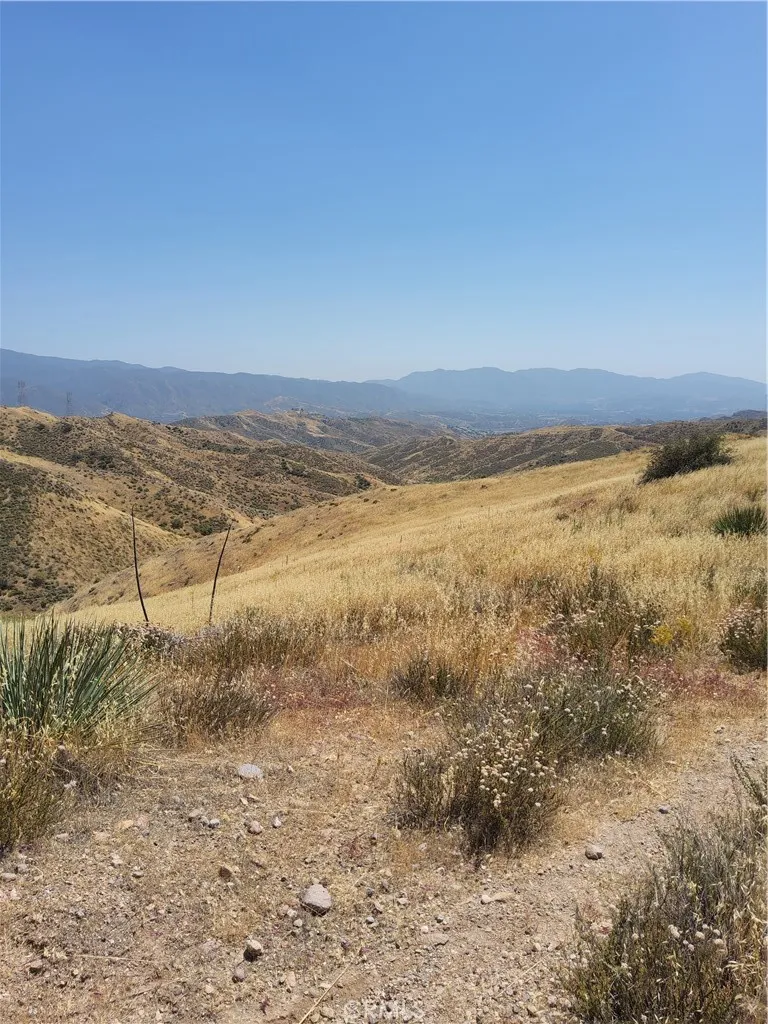 9 Agua Dulce, CA 91351