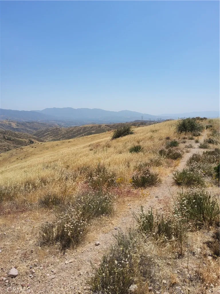 9 Agua Dulce, CA 91351