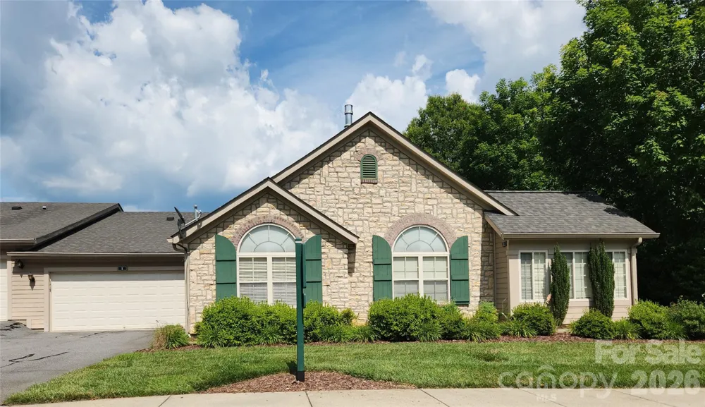1 Mountain Meadow Circle Weaverville, NC 28787
