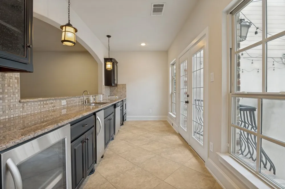 919 Grail Maiden Lane Lewisville, TX 75056