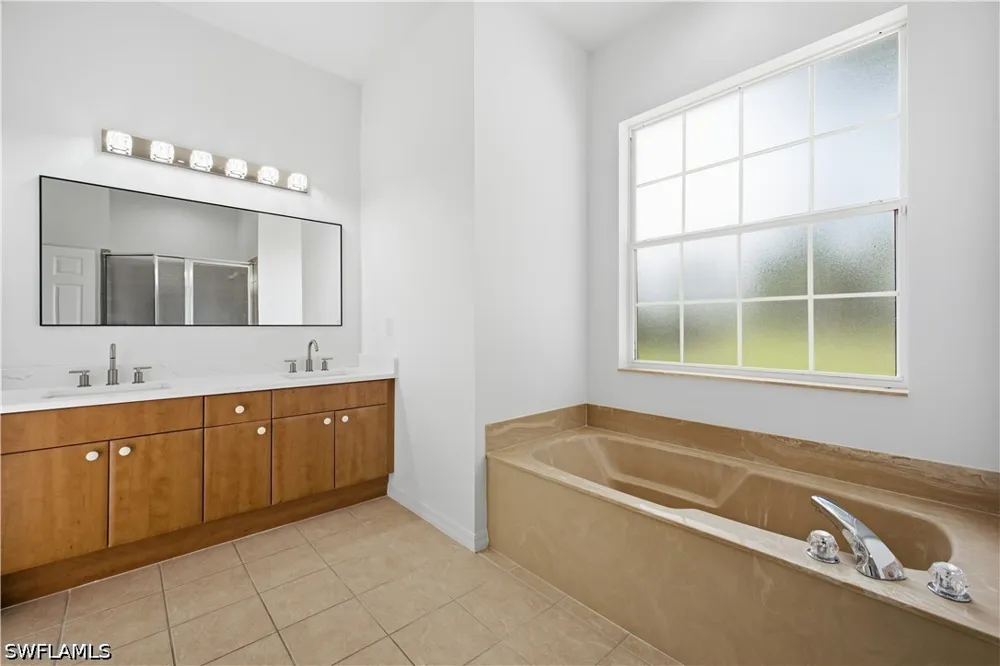 12th Avenue SE Naples, FL 34117