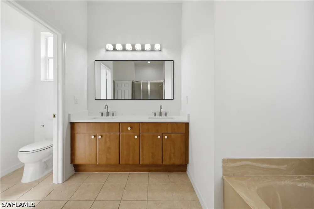 12th Avenue SE Naples, FL 34117