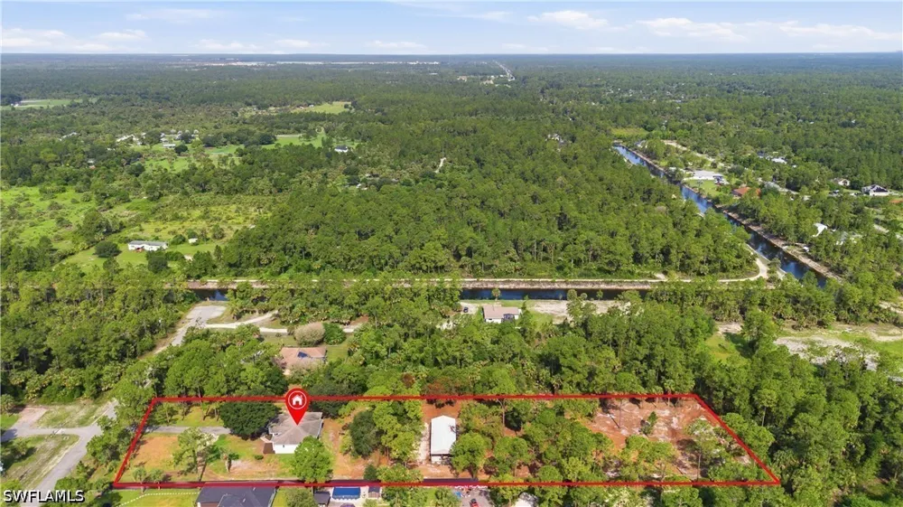 12th Avenue SE Naples, FL 34117