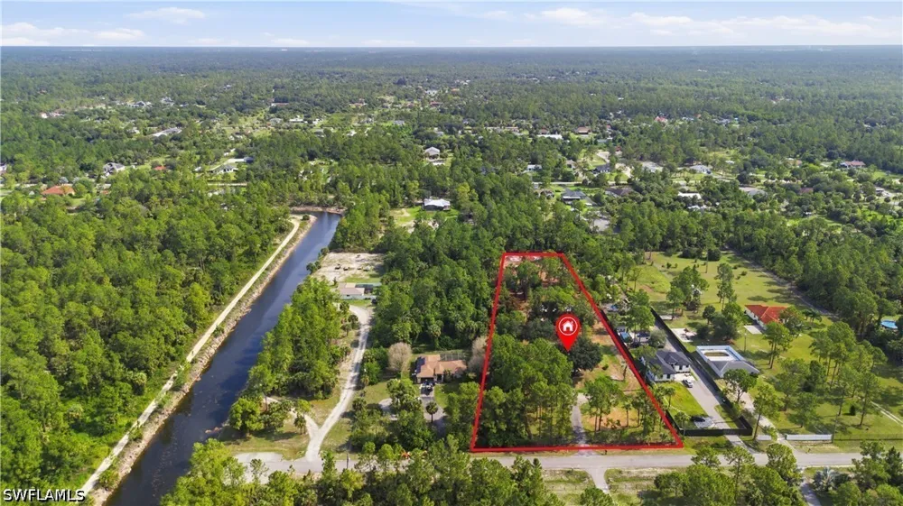 12th Avenue SE Naples, FL 34117