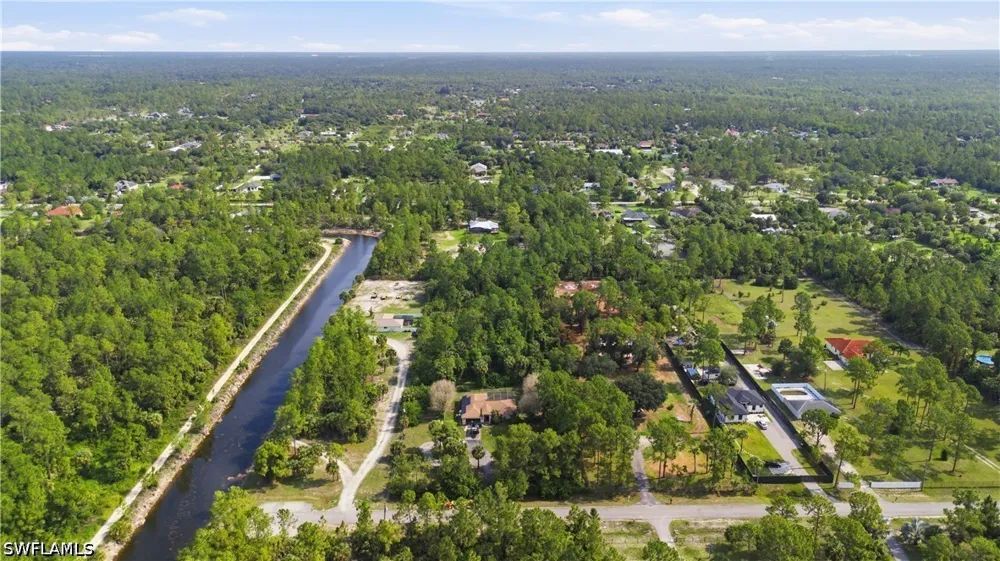 12th Avenue SE Naples, FL 34117