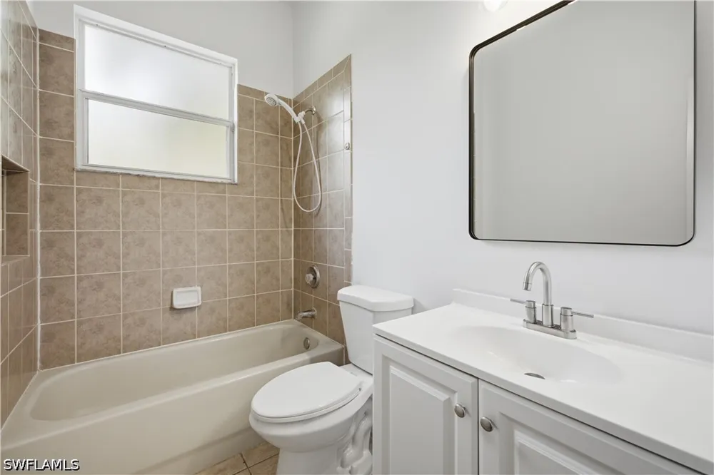12th Avenue SE Naples, FL 34117