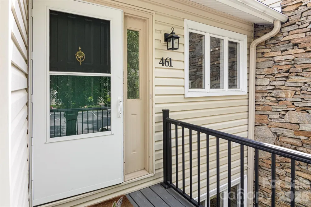 461 Britton Creek Drive Hendersonville, NC 28791
