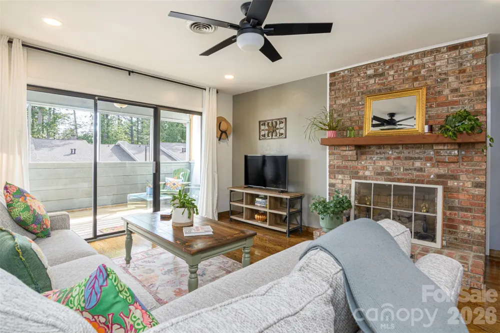 461 Britton Creek Drive Hendersonville, NC 28791
