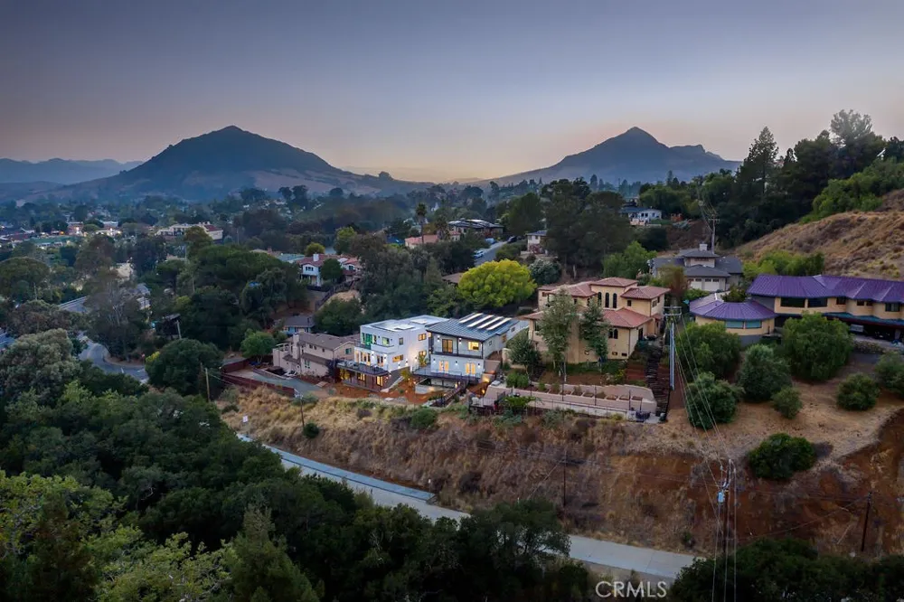 2326 Santa Ynez Avenue San Luis Obispo, CA 93405