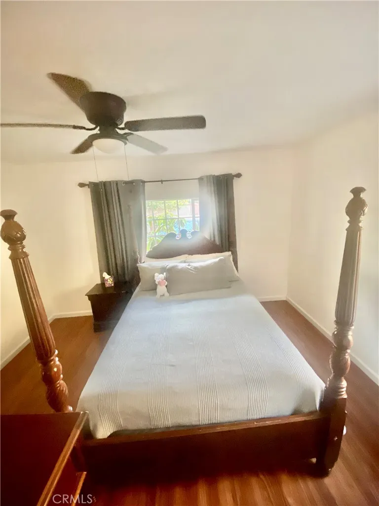 13198 Brand Boulevard San Fernando, CA 91340