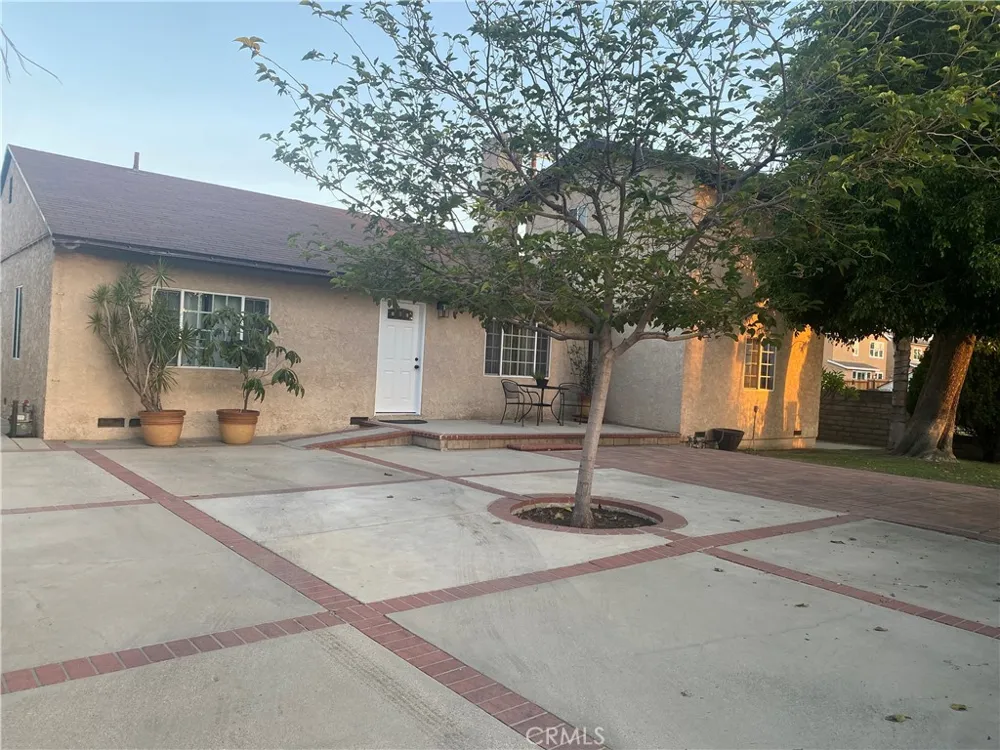13198 Brand Boulevard San Fernando, CA 91340
