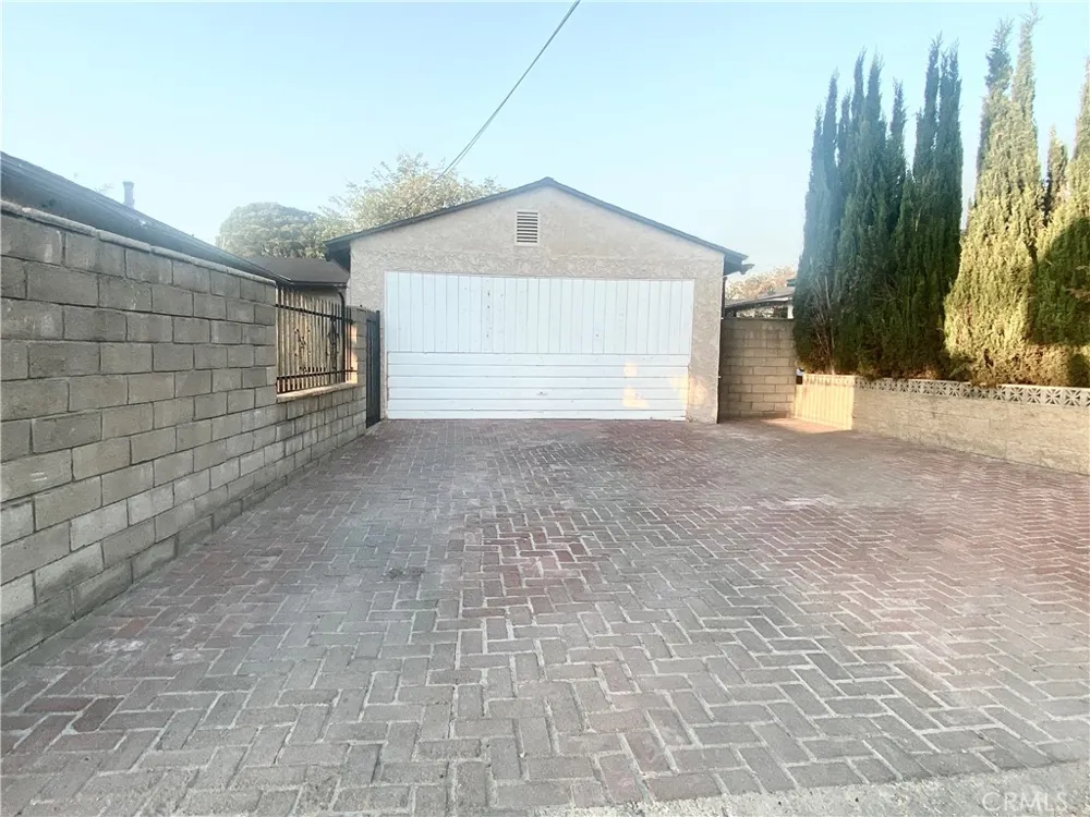 13198 Brand Boulevard San Fernando, CA 91340