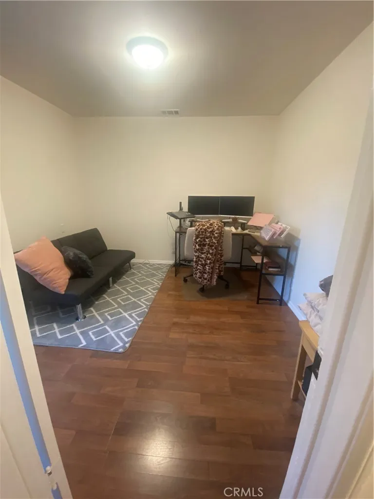 13198 Brand Boulevard San Fernando, CA 91340