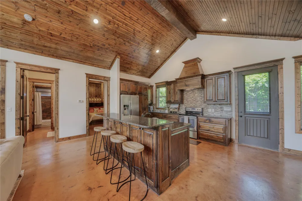 42 Leona Court Scroggins, TX 75480