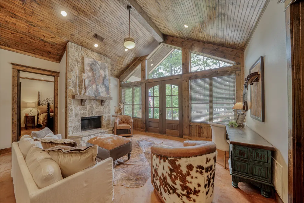 42 Leona Court Scroggins, TX 75480