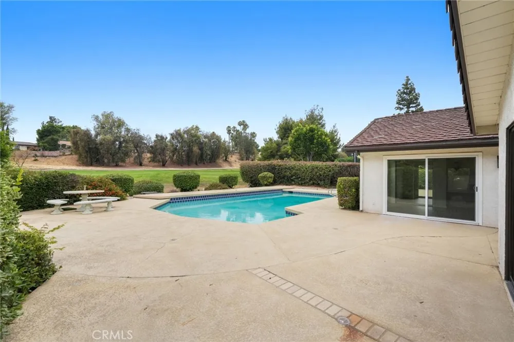 11803 Gerald Avenue Granada Hills, CA 91344