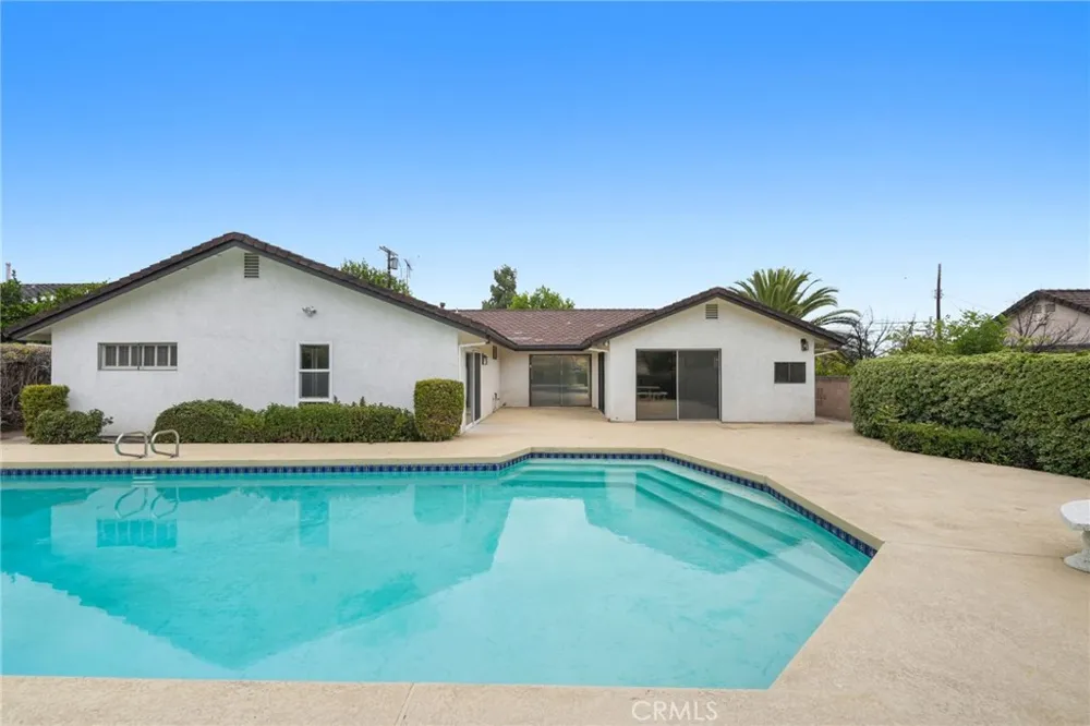 11803 Gerald Avenue Granada Hills, CA 91344