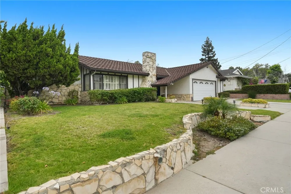 11803 Gerald Avenue Granada Hills, CA 91344
