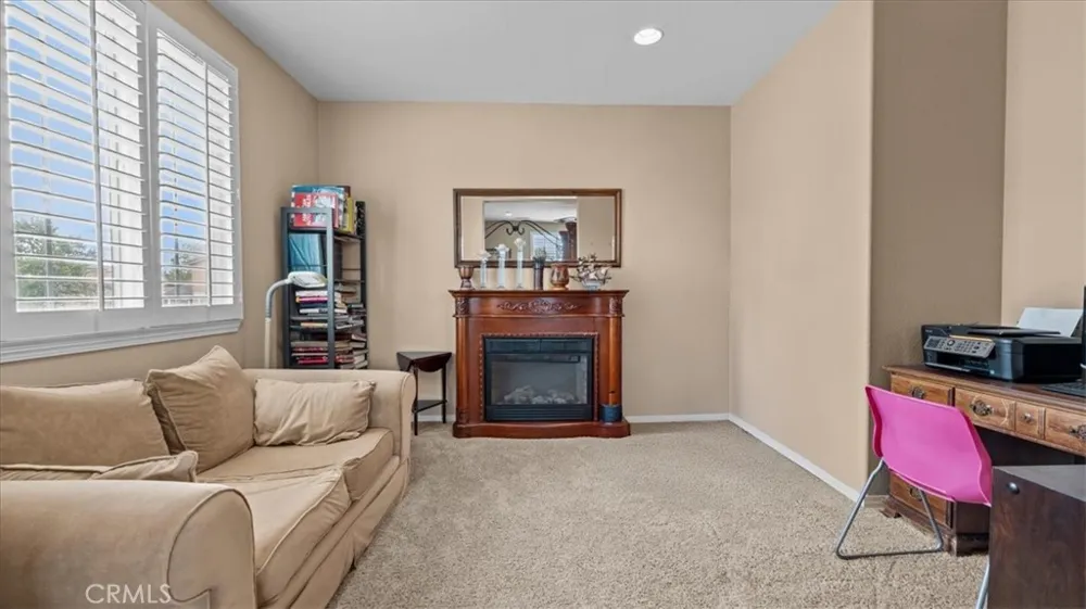 5422 Osprey ct Fontana, CA 92336