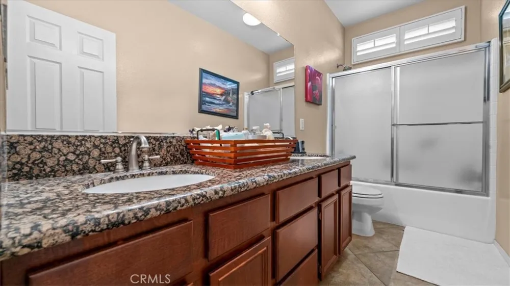 5422 Osprey ct Fontana, CA 92336