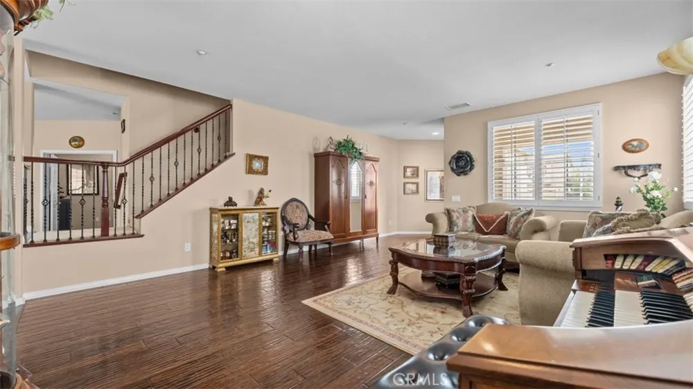 5422 Osprey ct Fontana, CA 92336