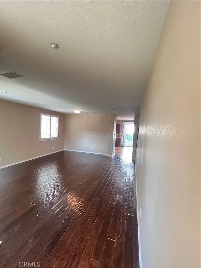 5422 Osprey ct Fontana, CA 92336