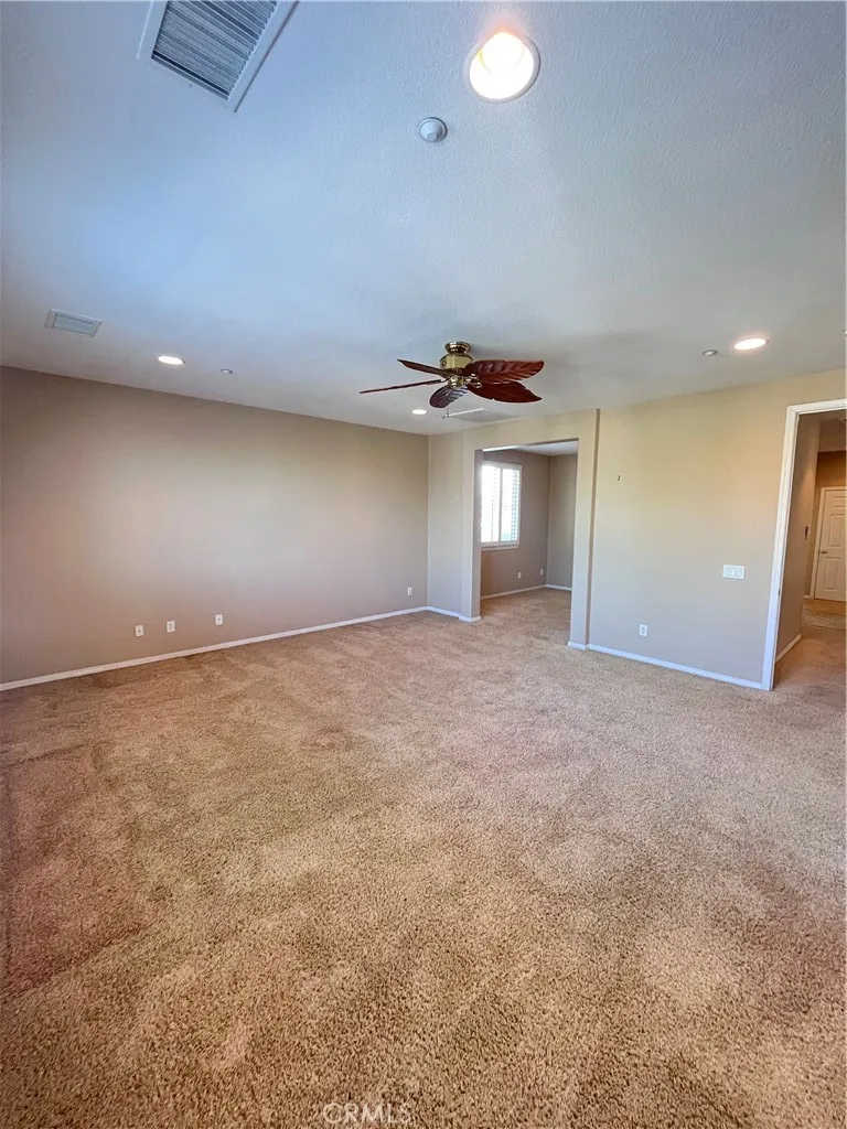 5422 Osprey ct Fontana, CA 92336