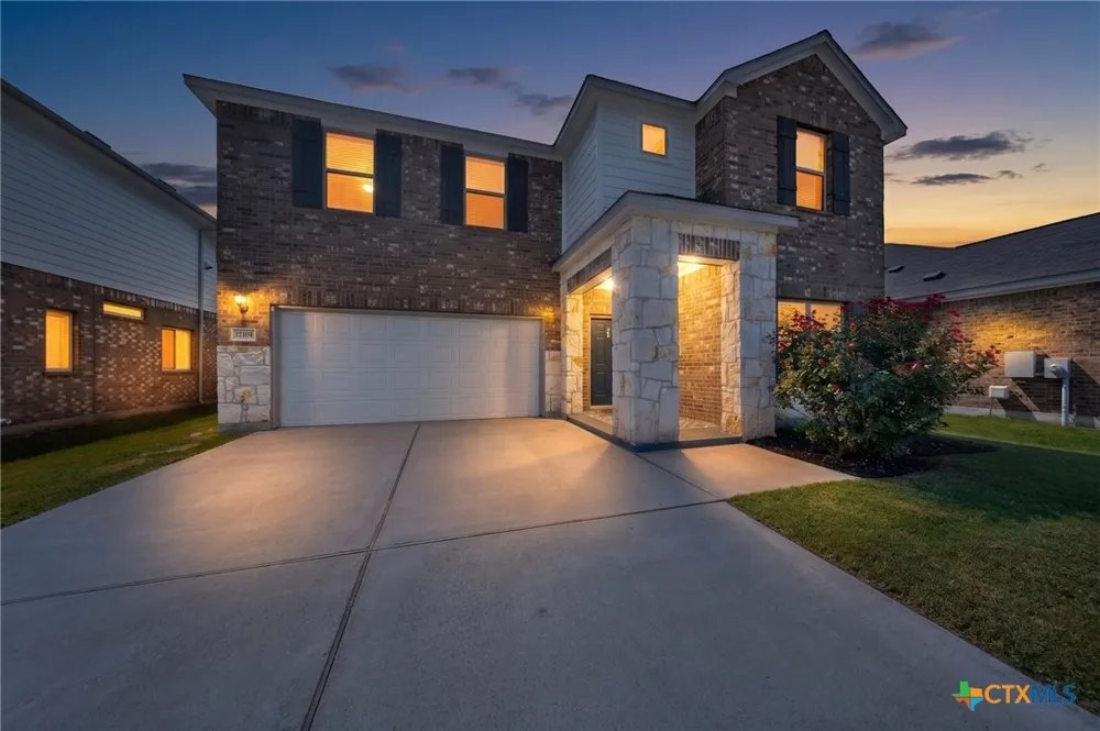 12104 Texana Trail Manor, TX 78653