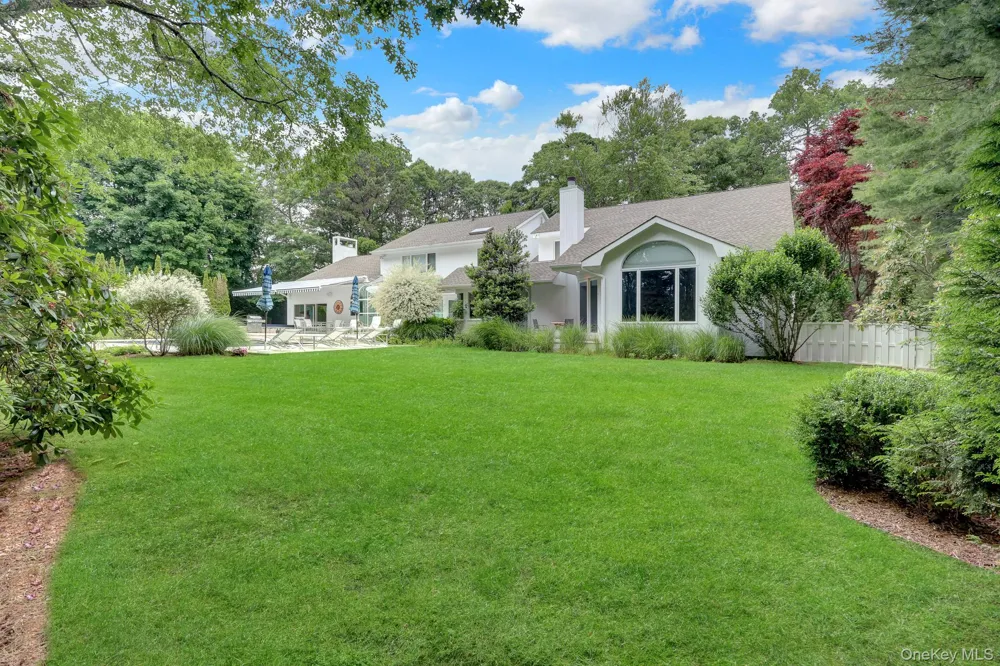 9 Plume Grass Way Westhampton, NY 11977