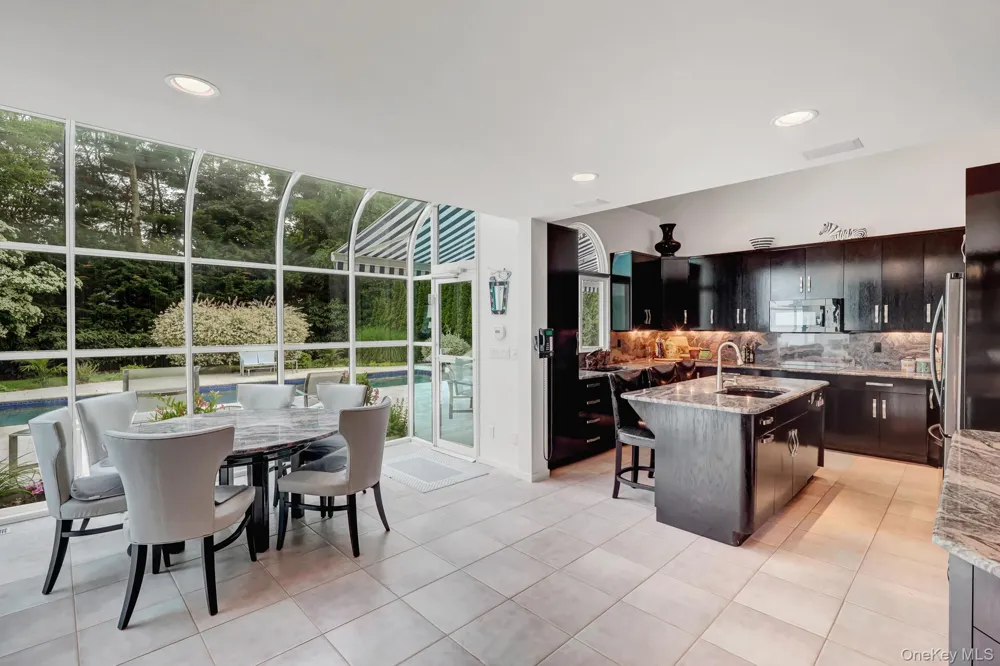 9 Plume Grass Way Westhampton, NY 11977