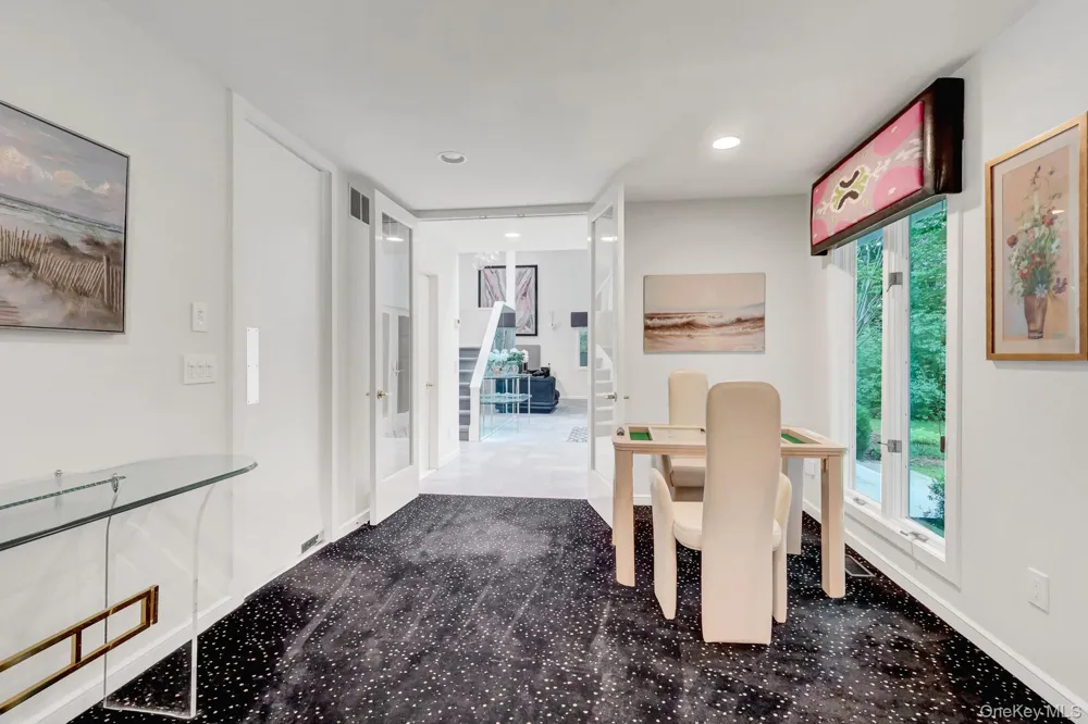 9 Plume Grass Way Westhampton, NY 11977