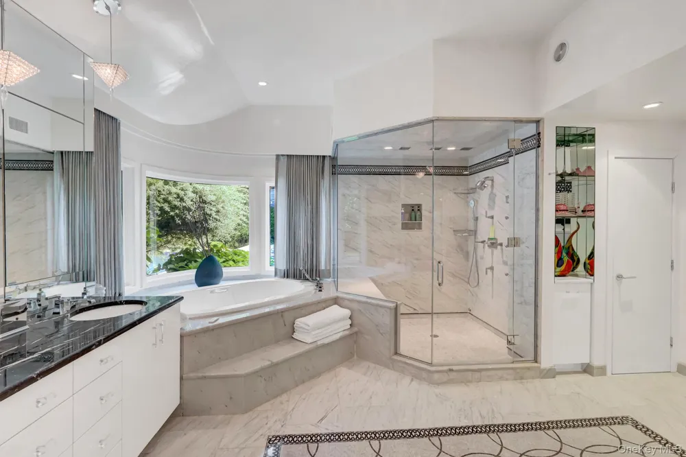 9 Plume Grass Way Westhampton, NY 11977
