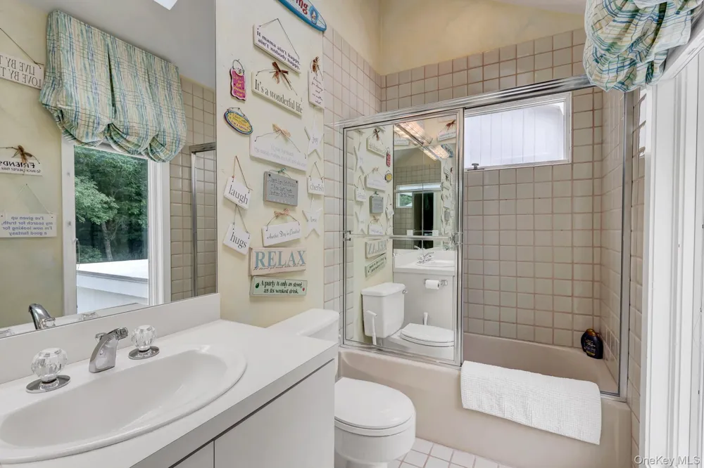9 Plume Grass Way Westhampton, NY 11977