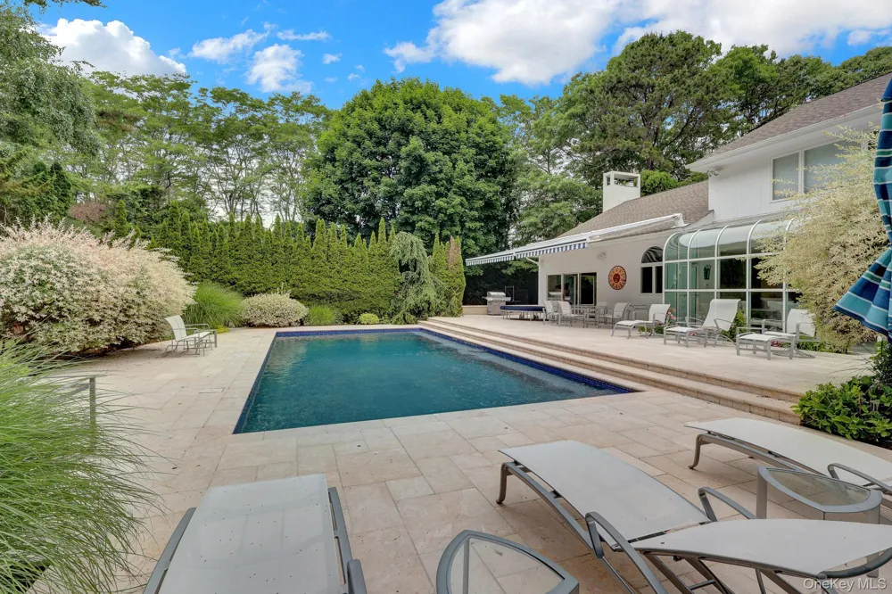 9 Plume Grass Way Westhampton, NY 11977