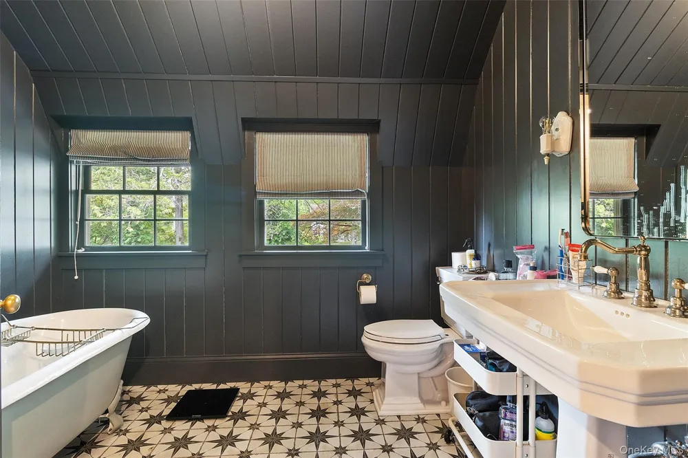 259-A Westchester Avenue Pound Ridge, NY 10576