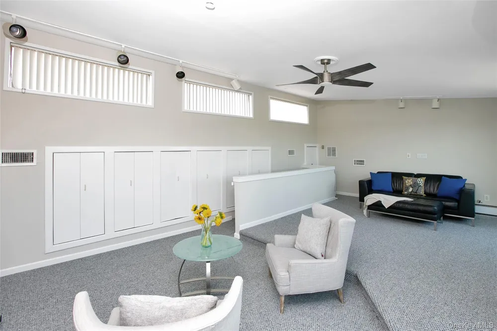 5 Kensington Lido Beach, NY 11561