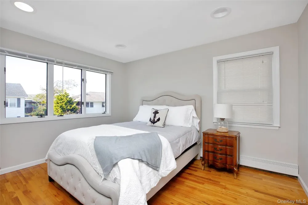 5 Kensington Lido Beach, NY 11561