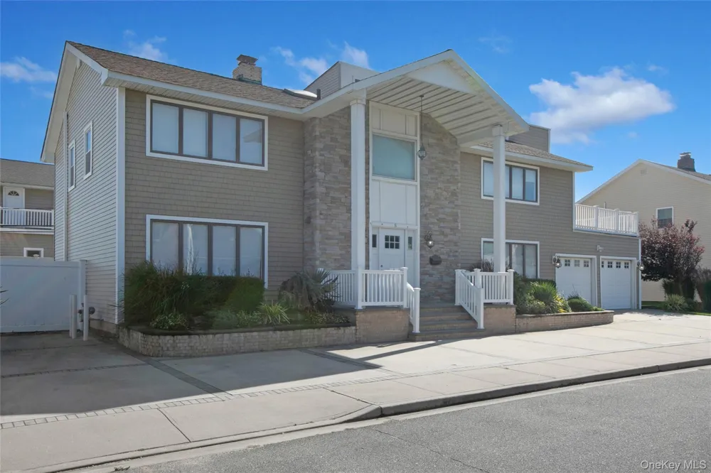 5 Kensington Lido Beach, NY 11561